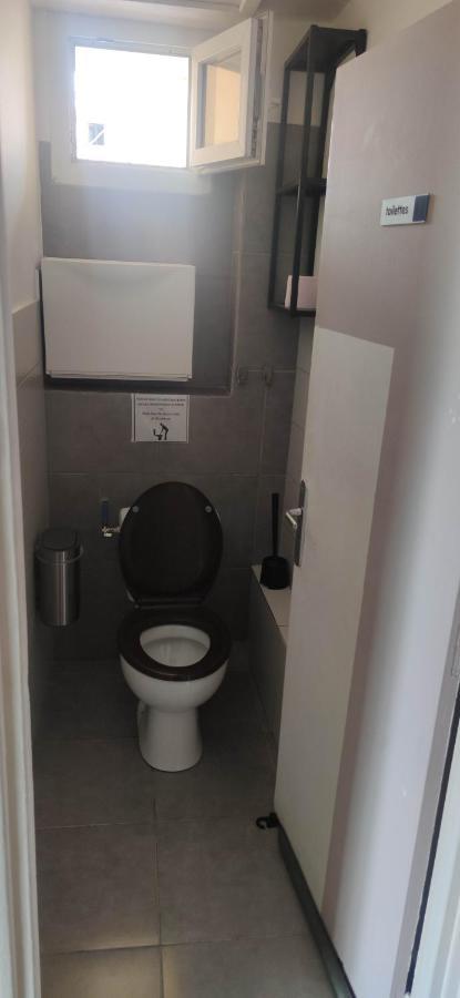 Logement Chambre Seul En Supplement Ou Dortoir Mixte Roquemaure  Luaran gambar