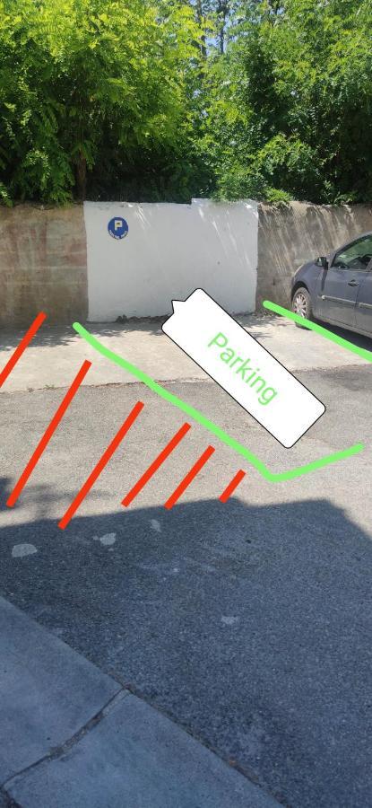 Logement Chambre Seul En Supplement Ou Dortoir Mixte Roquemaure  Luaran gambar